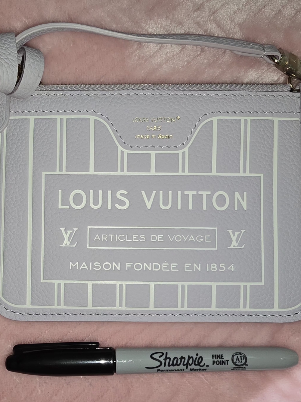 Louis Vuitton Misty Lilac Neverfull Pouch with COA - NWOT